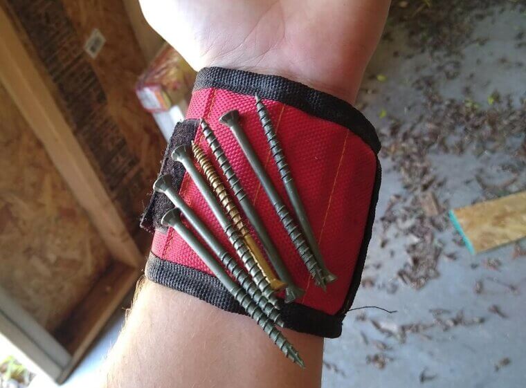 A Magnetic Wristband for Holding Screws and Nails
