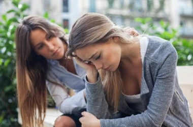 The Best and Worst Advice You Can Give Your Friend During A Breakup