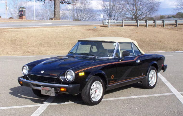1982 Fiat 124 Spider 2000