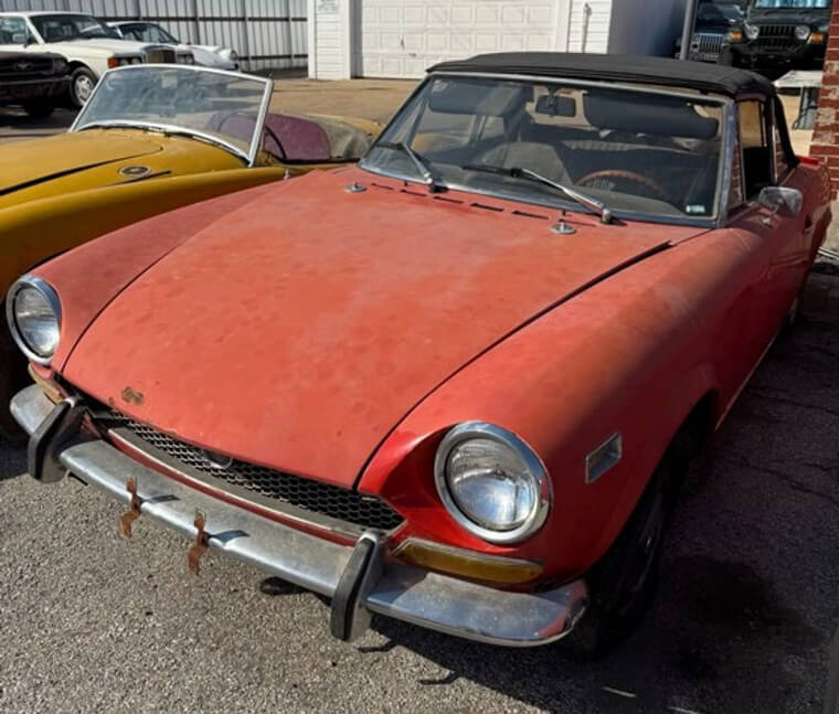 1972 Fiat 124 Spider 1600 Convertible