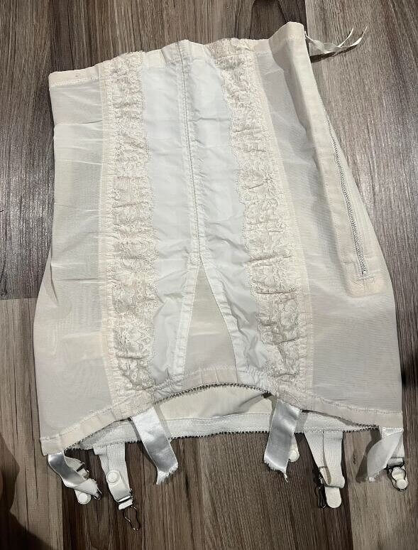 Girdles: The Everyday Wardrobe Staple of the 1960s