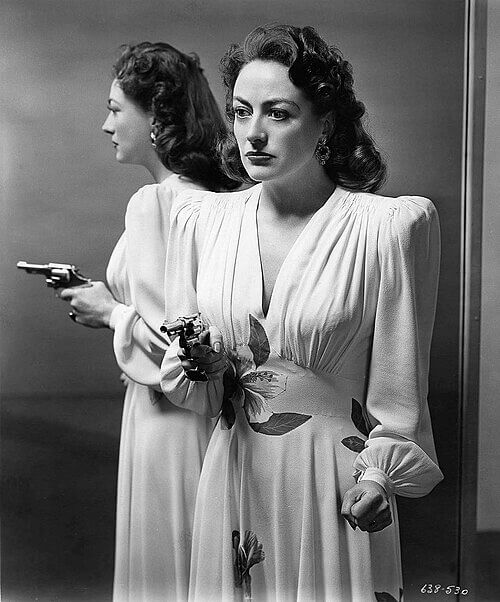 Joan Crawford’s Shoulder Pads in "Mildred Pierce"