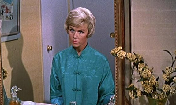 Doris Day’s "Pillow Talk" Lounge Wear and the Rise of the Career Girl