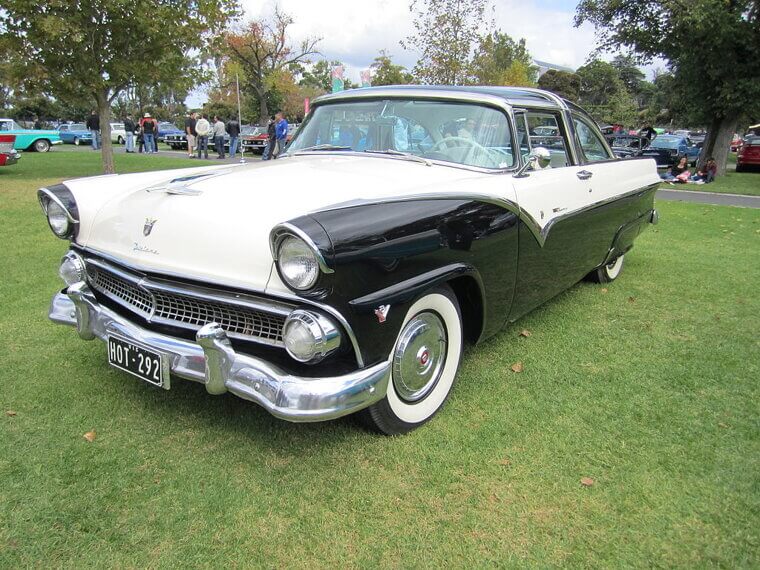 Ford Crown Victoria (1955)