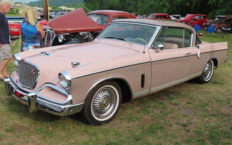Studebaker Golden Hawk (1956)