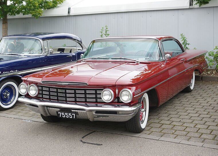 Oldsmobile Super 88 (1957)