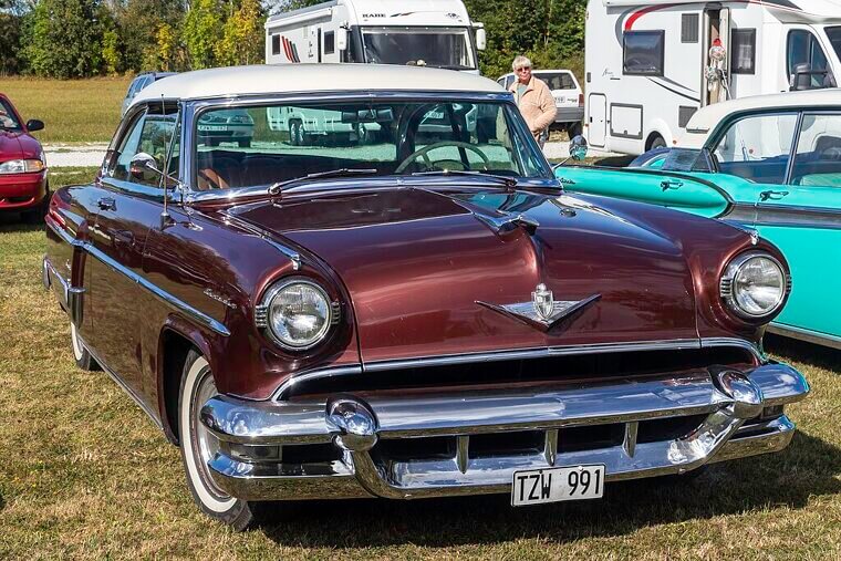 Lincoln Capri (1952)