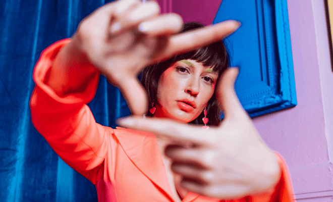 The Art of Telling a Complete Story in a Few Minutes