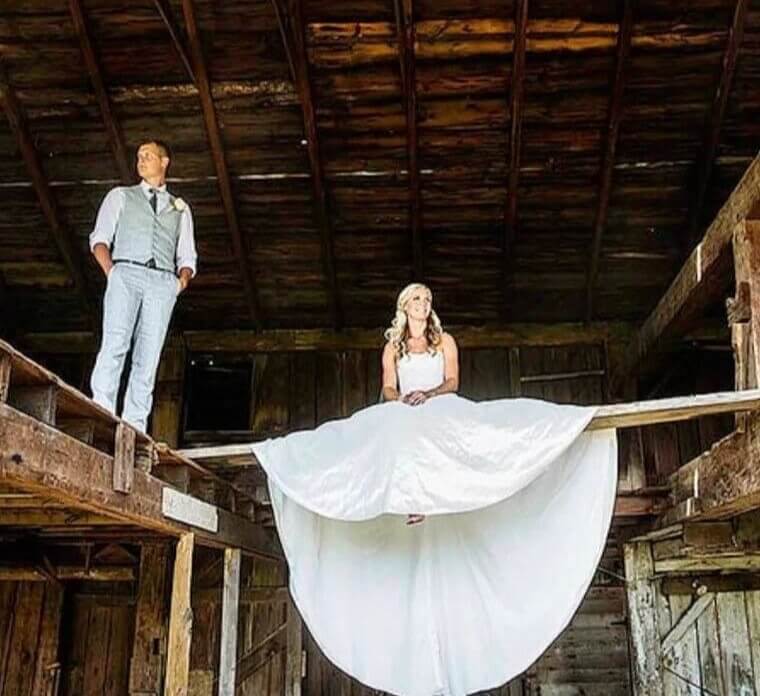 This Bride Does the Splits