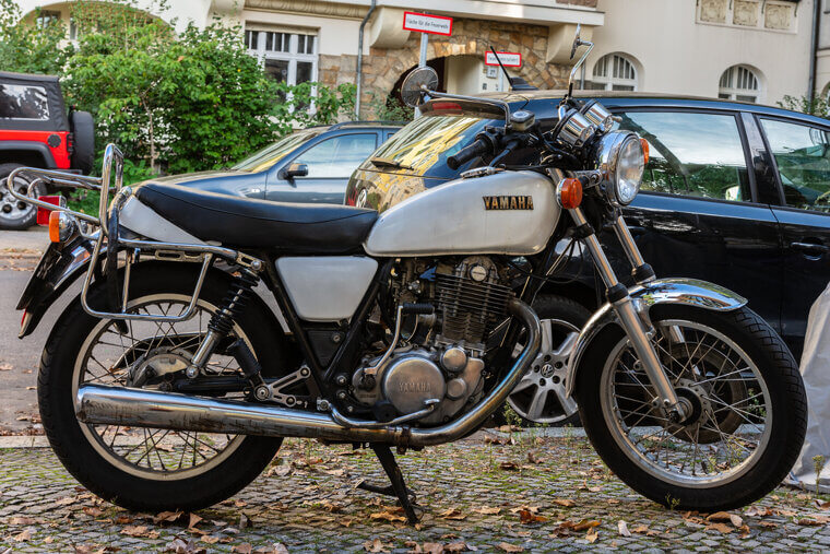 Yamaha SR500