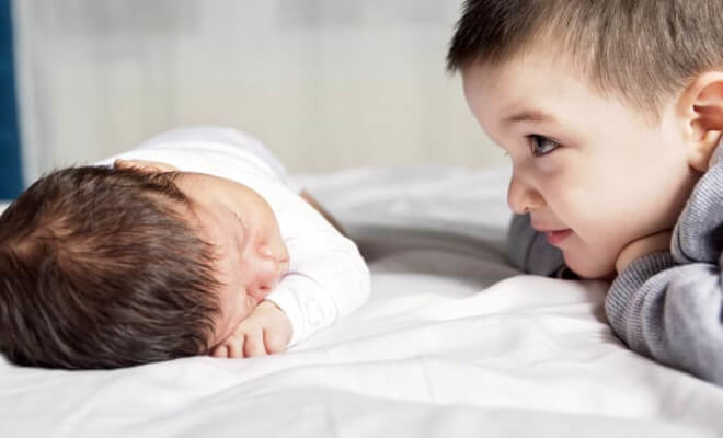 Prepare Your Child For A New Sibling Using These 10 Steps