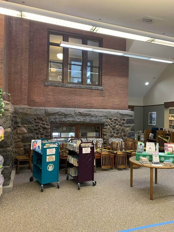 Die alte Bibliothek in der neuen Bibliothek