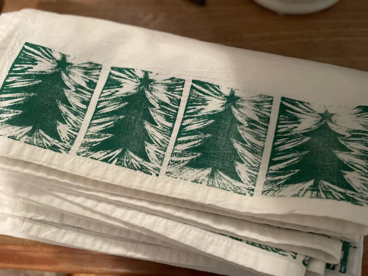 Use A Tea Towel To Save Your Leafy Greens