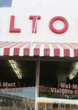 Voici à quoi ressemblaient les premiers magasins de certaines des entreprises les plus populaires.