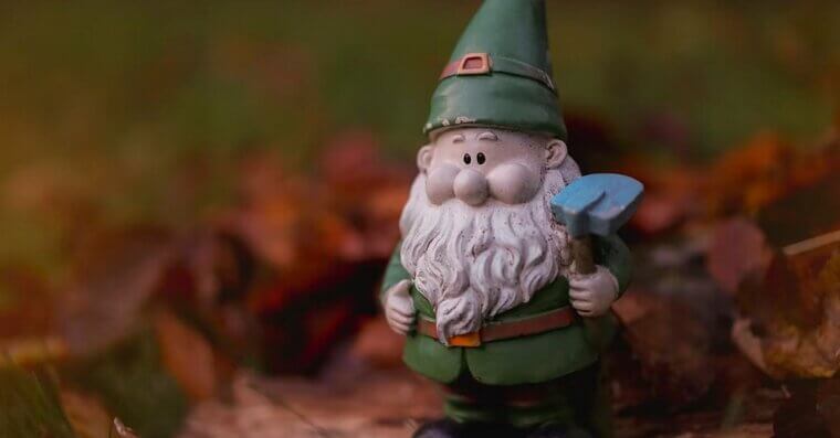 Store Lawn Decorations