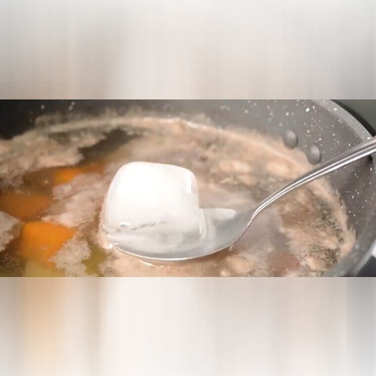 Use Ice Cubes to Get the Fat Out of Your Stock