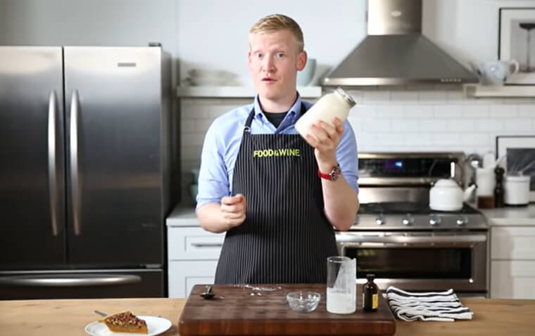 How to Make Perfect Whip Cream Without Getting the Mixer Dirty