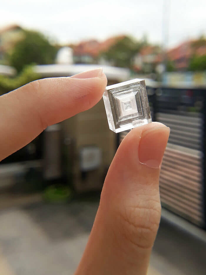 Um cristal de sal que alguém cultivou em casa