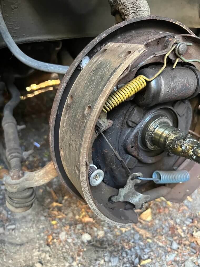 Locking Brakes Caused Uncontrollable Vehicle Skidding
