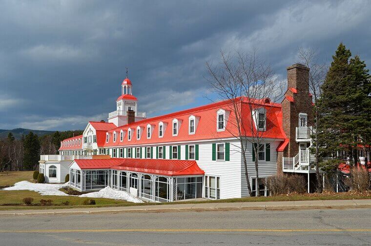 The Seaside Inn: The Mason Family Is the Only 9th-Generation Innkeepers in the USA