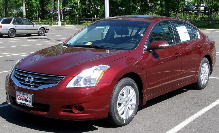 Nissan Altima (early 2010s)