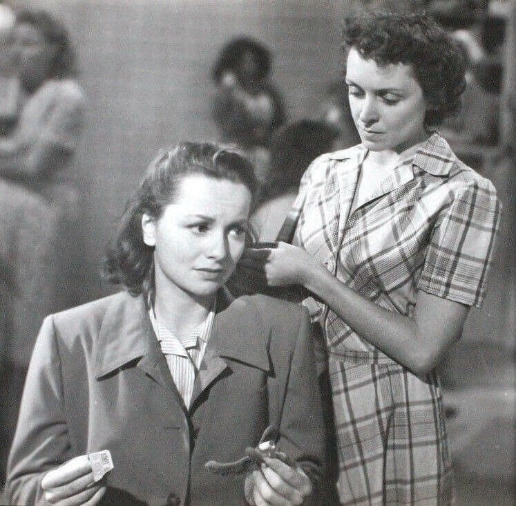 Joan Fontaine and Olivia De Havilland: A Sisterly Bond Reimagined