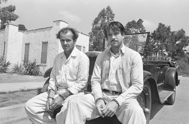 Behind the Curtain: Secret Friendships Between Rival Hollywood Icons