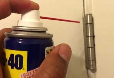 How to Silence Squeaky Hinges