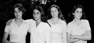 These Sisters Took the Same Photo for 40 Years and It is Just Amazing