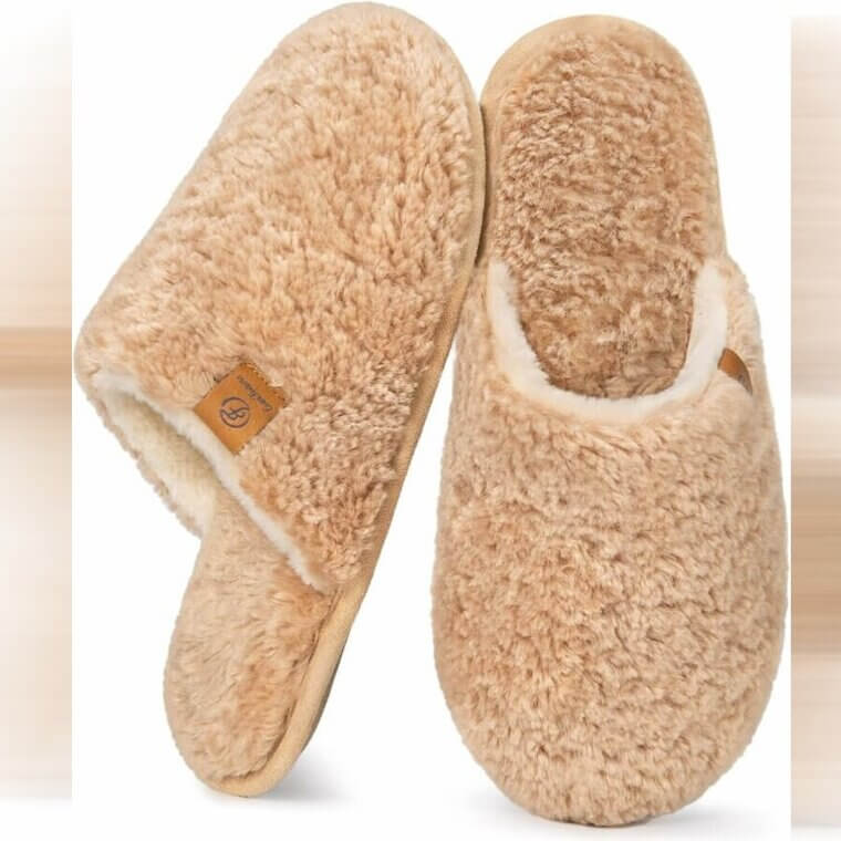 EverFoams Fuzzy Slippers - Cozy Comfort for Your Feet - Now 35% Off!