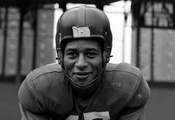 #29 Emlen Tunnell: The First African American in the Hall of Fame