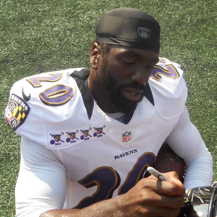 #9 Ed Reed: The Safety Who Baited QBs Into a 107-Yard Mistake