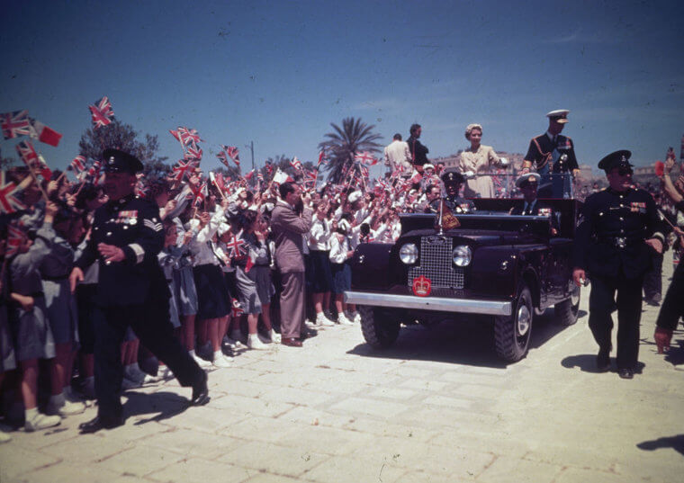 The Royal Trust's 1953 Land Rover Series 1 - $40.000