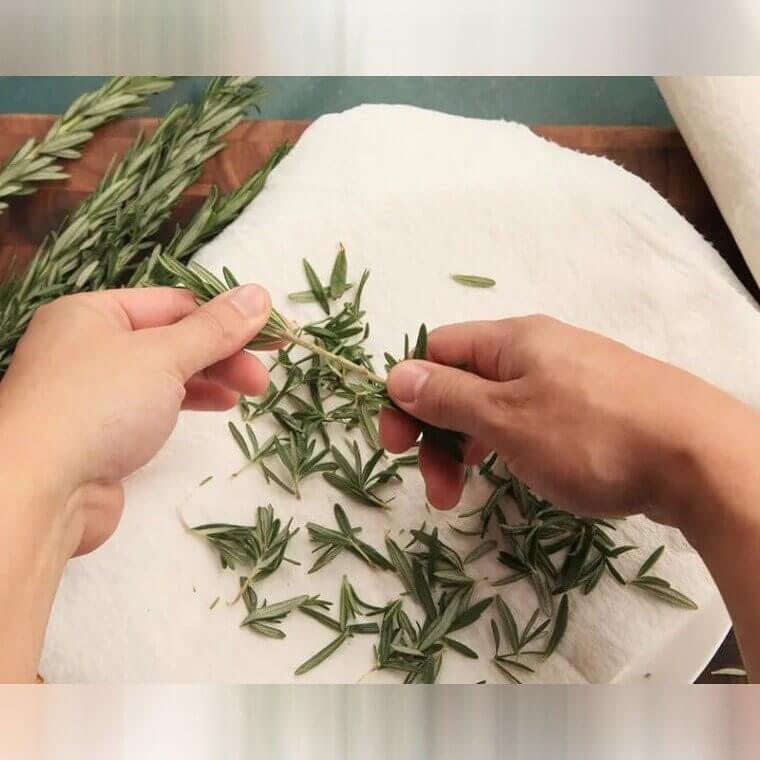 Drying Herbs In The Microwave Can Potentially Cause A Fire