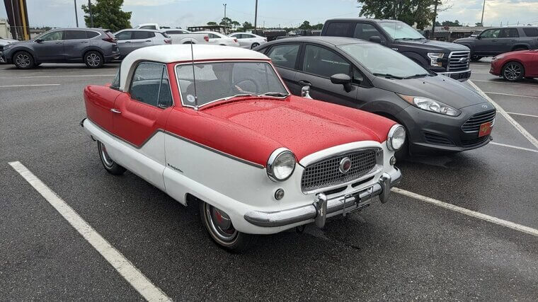 Nash Metropolitan