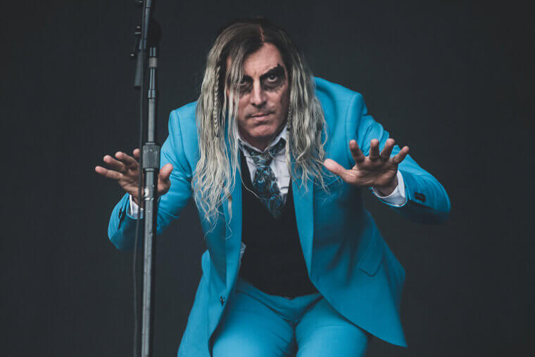 Maynard James Keenan in "Bikini Bandits"