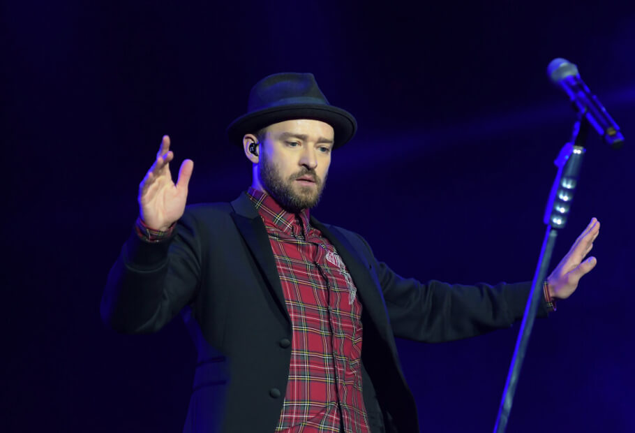 A-List Singers Who (Unsuccessfully) Tried To Move Into Acting