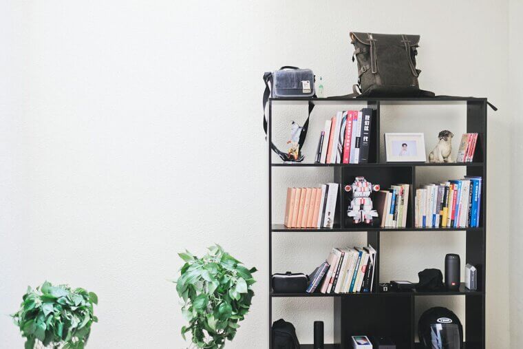 Minimalist Shelving: A Decluttering Success Story