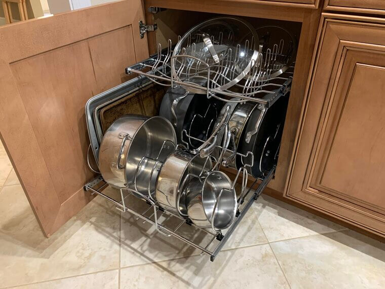 Maximizing Kitchen Cabinet Space Efficiently