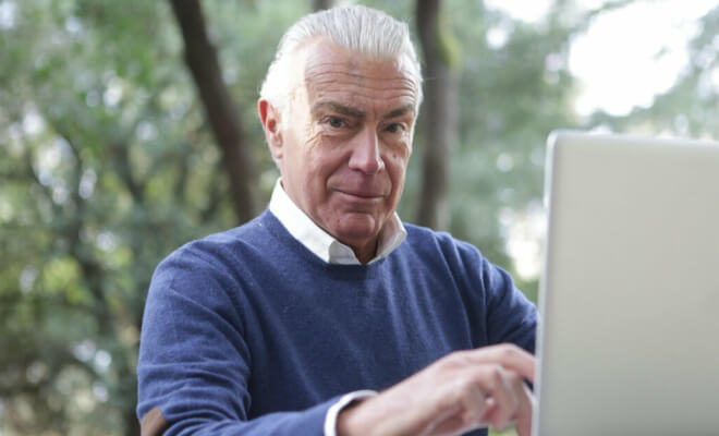 Yes, You Can Work From Home: Online Jobs for Seniors Who Don’t Want to Commute