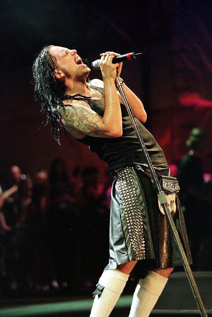 Korn at Woodstock '99 (1999) - Sea of Bouncing Fans and Nu-Metal Festival Leadership