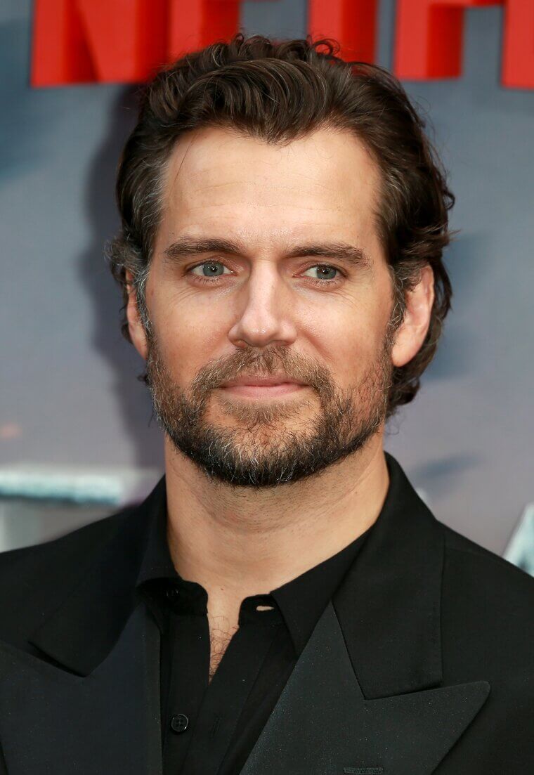 Henry Cavill Almost Played Edward Cullen in "Twilight" (Role Played by Robert Pattinson)