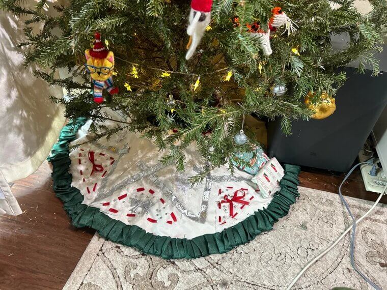 Tablecloth Tree Skirt