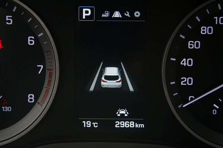 Car Between Two Lines Means Lane Keep Assist