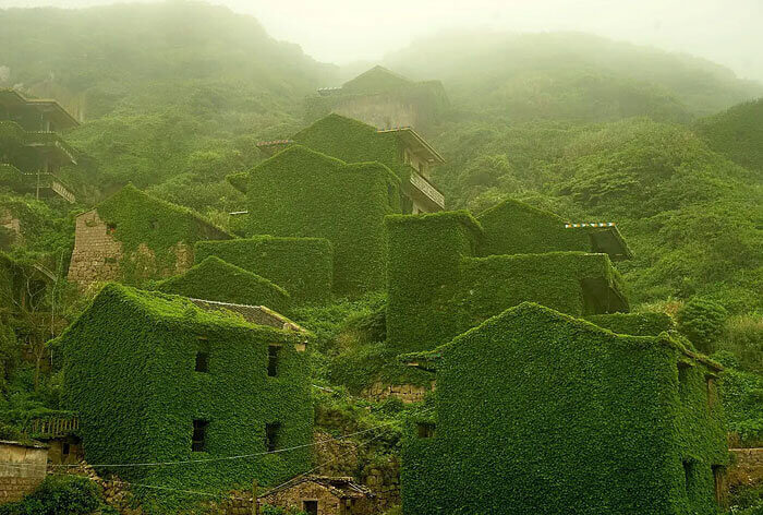 This Chinese Fishing Village Was Abandon In The 1990