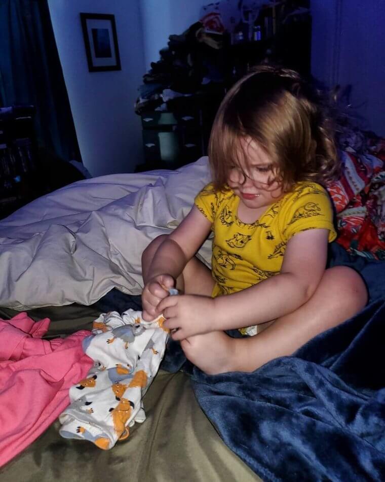 Making Girls Change When Male Family Comes