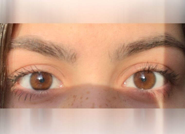 Yeux bruns (ou foncés)