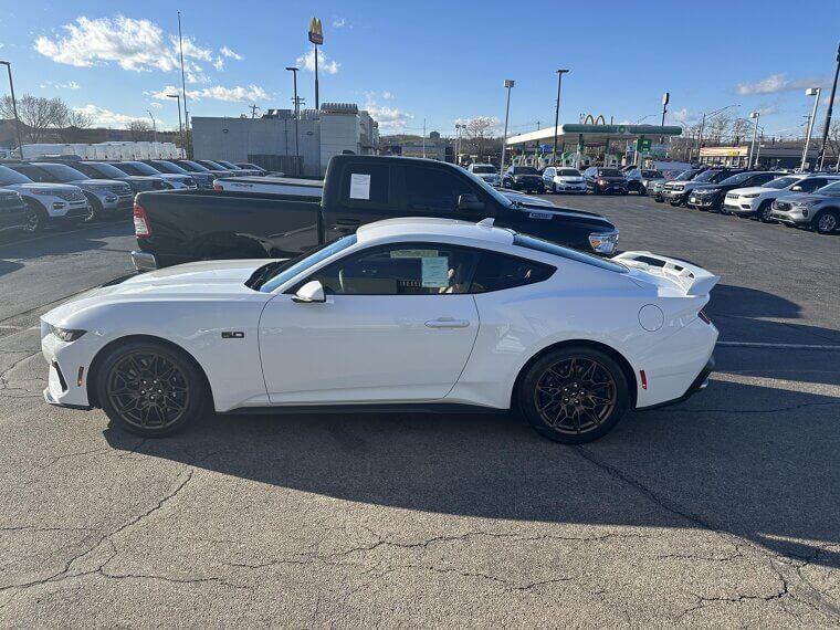 Ford Mustang EcoBoost (S550)