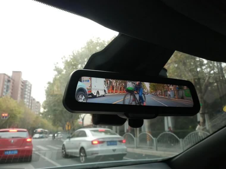 Rearview Mirrors Have More Functions Than People Think
