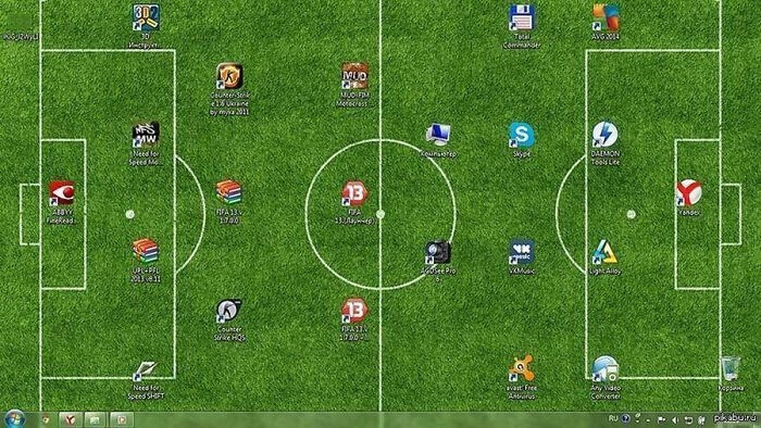 A Football Fan's Desktop